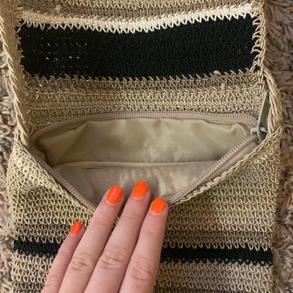 Women’s Woven Crochet Knit Neutral Stripes Shoulder Crossbody Bag Purse Satchel - Picture 4 of 6